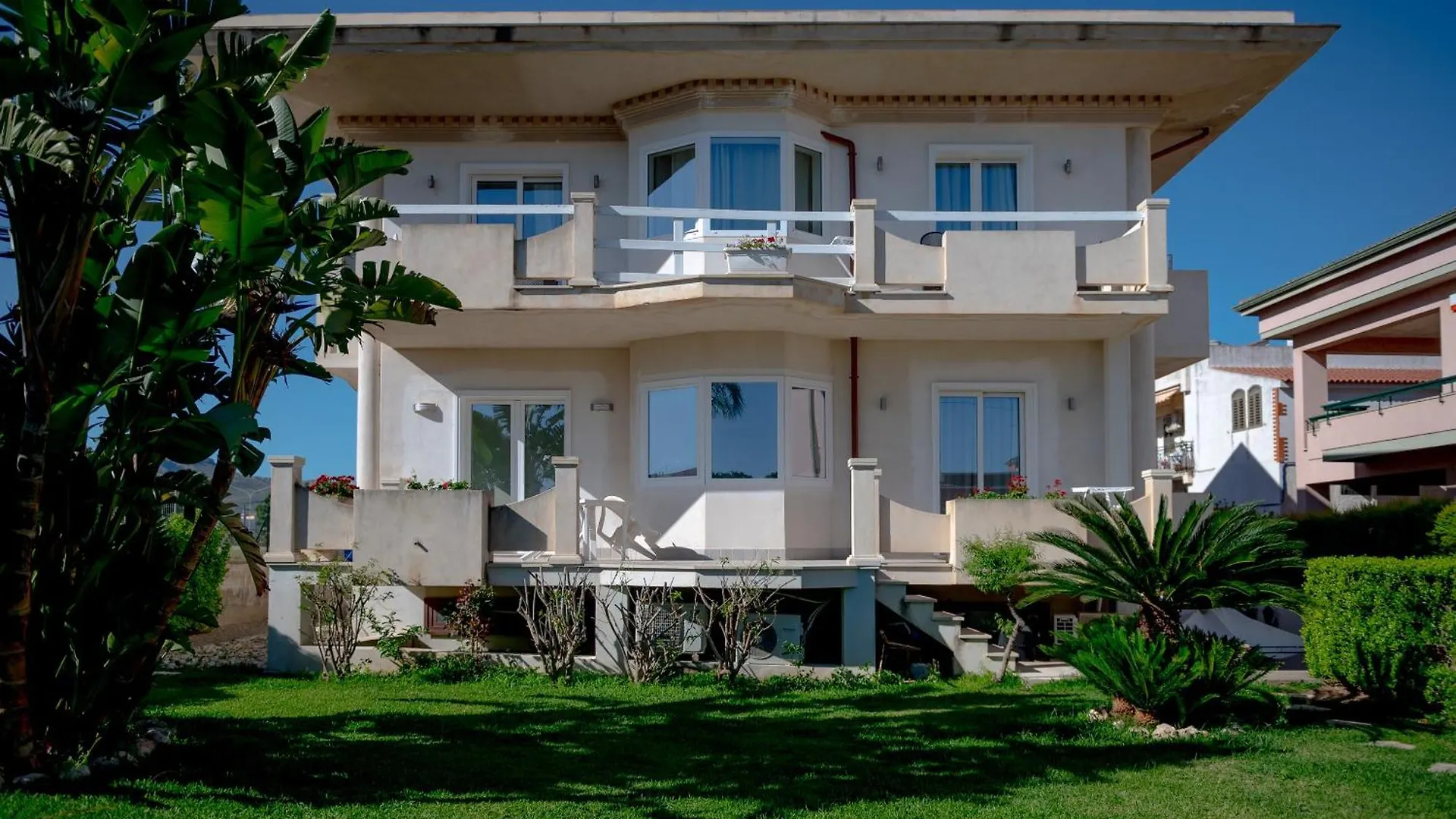 Ermes Bed & Breakfast Avola Italy